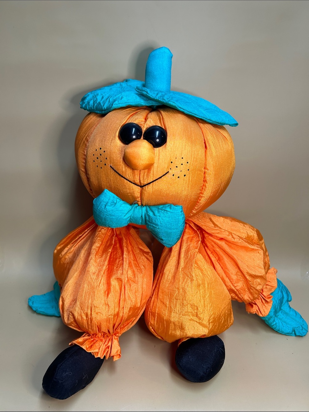 Vintage 1993 Little Treasures Joelson 16” Nylon Halloween Fall Pumpkin Plush
